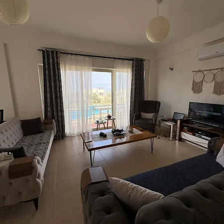 Esentepe Turtle Bay Village 2 Bedroom Penthouse كيرينيا