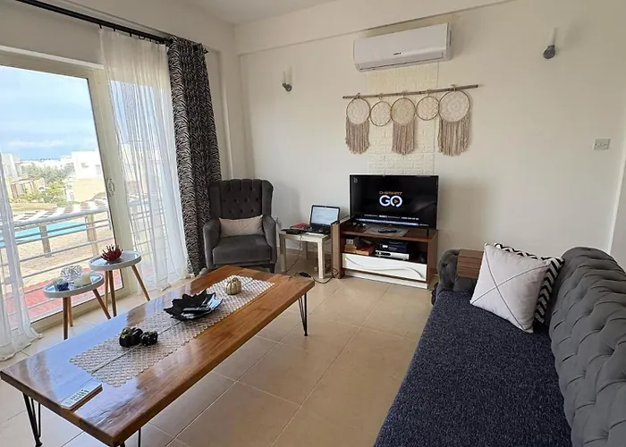 Esentepe Turtle Bay Village 2 Bedroom Penthouse شقة *