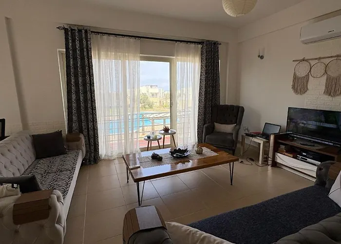 Esentepe Turtle Bay Village 2 Bedroom Penthouse كيرينيا