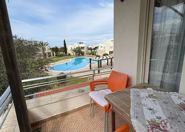 شقة Esentepe Turtle Bay Village 2 Bedroom Penthouse كيرينيا